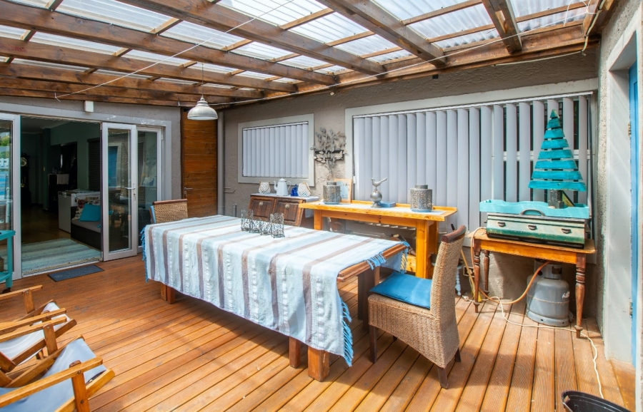 4 Bedroom Property for Sale in Wavecrest Eastern Cape